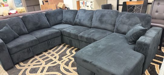 New Sleeper Sectional Couch with USB and Storage! Free Delivery 🚚!