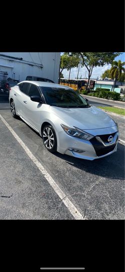 2016 Nissan Maxima