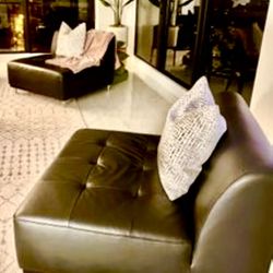 LEATHER CHAIR BLACK 2 Available 