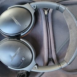 Bose QuitComfort 35 Wireless Noise Canceling Headphones 