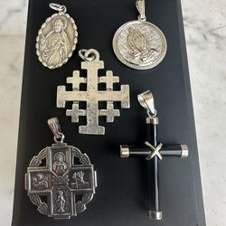 Vintage 925 Sterling Silver, all marked , praying 🙏🏻 hands SOLD, black onyx SOLD,  each sold separately .