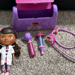 Doc Mcstuffins Toy Hospital Doctor's Bag Set, 5 Piece, Dress up & Pretend Play, Kids Toys for Ages 3+
