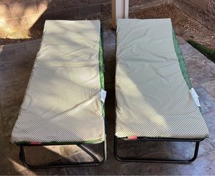 Set of 2 COLEMAN Ridgeline 3 Folding Camping Cots w/ Foam Sleeping Pads