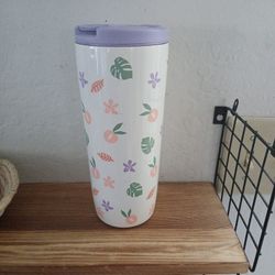 Peach 🍑  Leaf 🍃  Tubbleware Bottle 