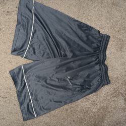 Nike Basketball Shorts, Size Medium 