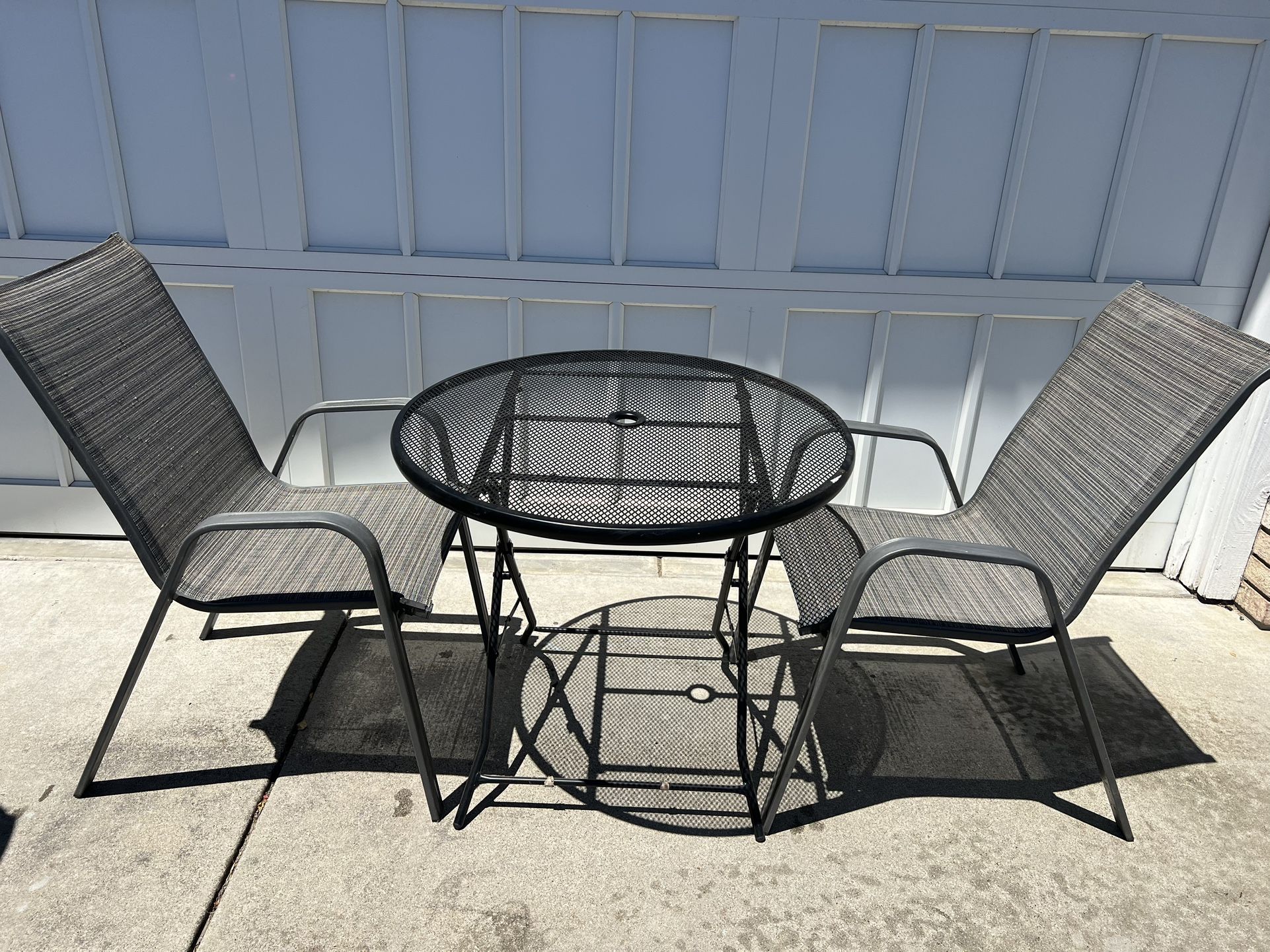Outdoor Patio Table & Chairs Set