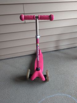 DADDYCHILD Toddler pink scooter - Used (Decent and runs well)