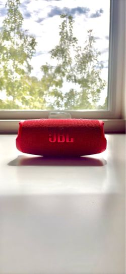 JBL Charge 5 Portable Speaker