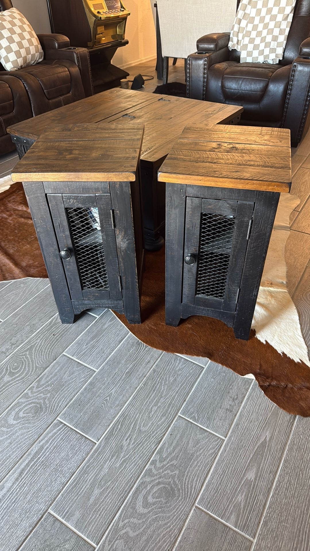 Farmhouse Adorable Side Tables