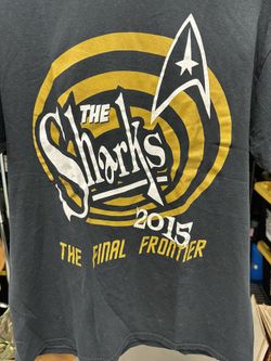 The Sharks Last Show Sz medium