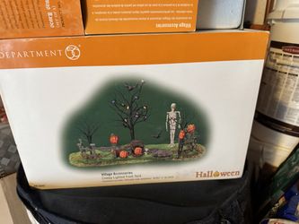 Department 56 Halloween Creepy Lighted Front Yard