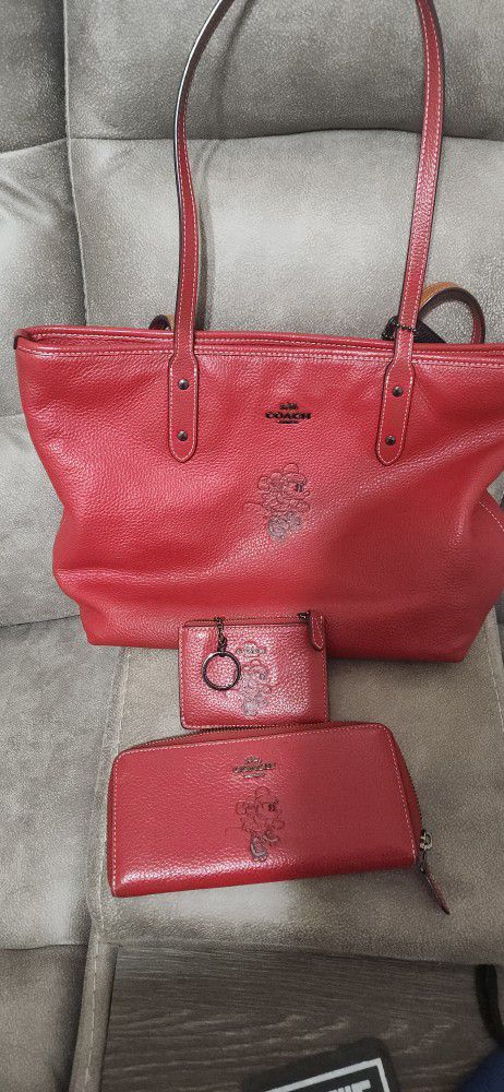SPECIAL EDITION COACH PURSE WITH MATCHING WALLET 