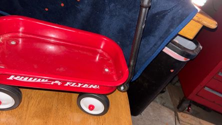 Mini radio flyer