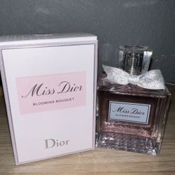 MISS DIOR PERFUME 5oz