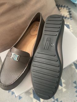 Women’s shoes, size 11, Giani Bernini