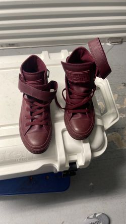 Converse Chuck Taylor All Star Burgundy Leather High Tops – Women’s 6