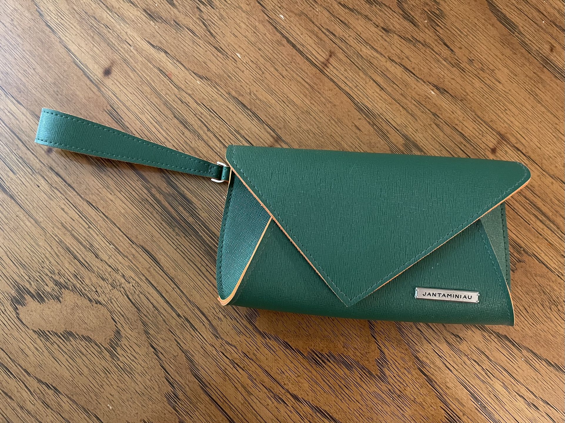 Like New Green and Orange Jantaminiau Wristlet or Clutch