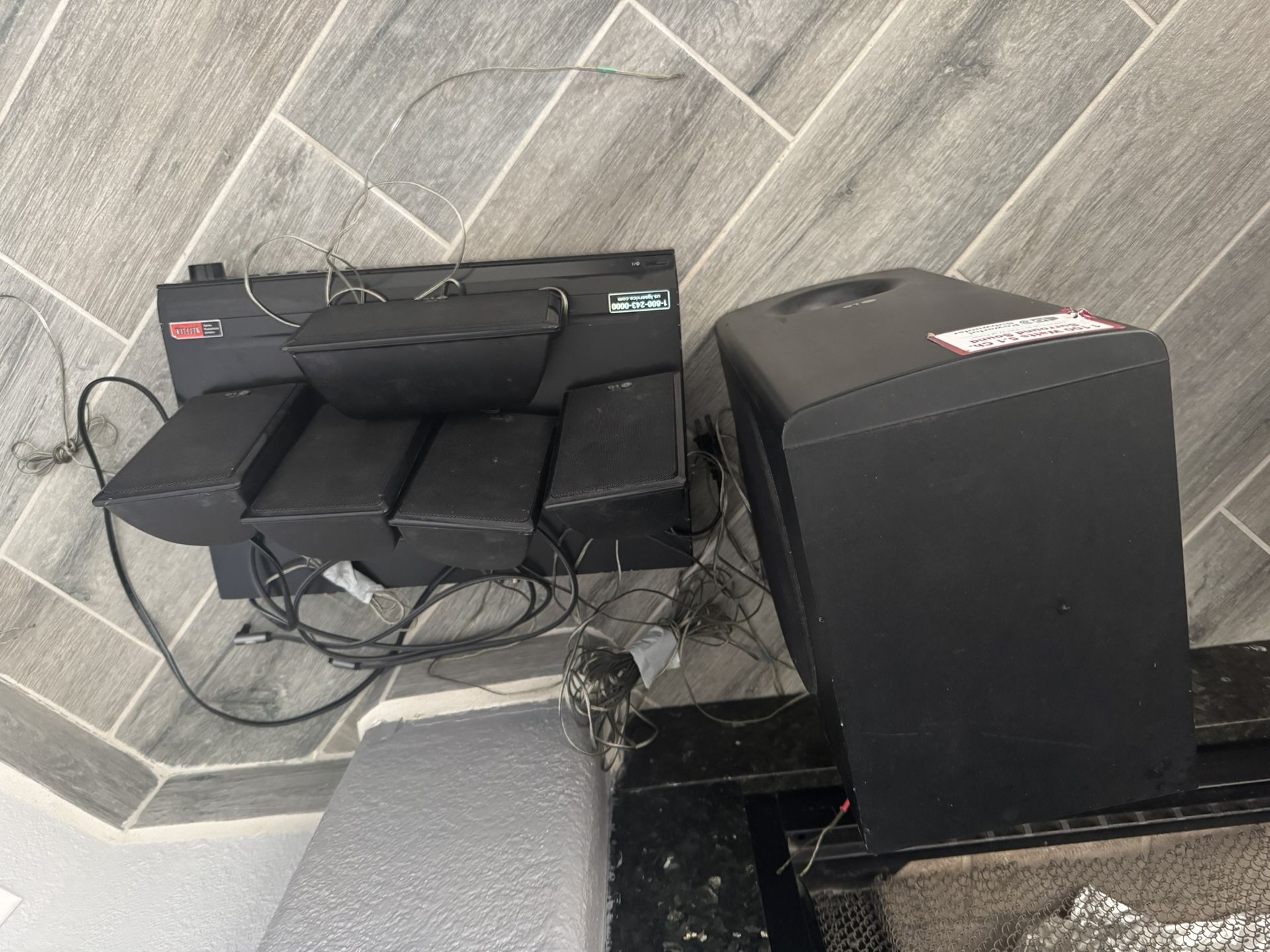 Home Theatre Sale! 5 LG Surround Speakers With Woofer And A DVD