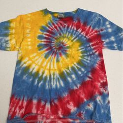 Tye-dye T-shirt. Gildan 100% Cotton, New, Size Youth Small (item  268)