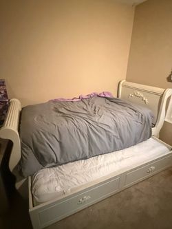 Twin Trundle Bed