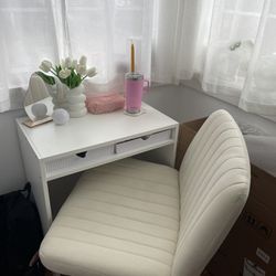 swivel desk chair for office or vanity 