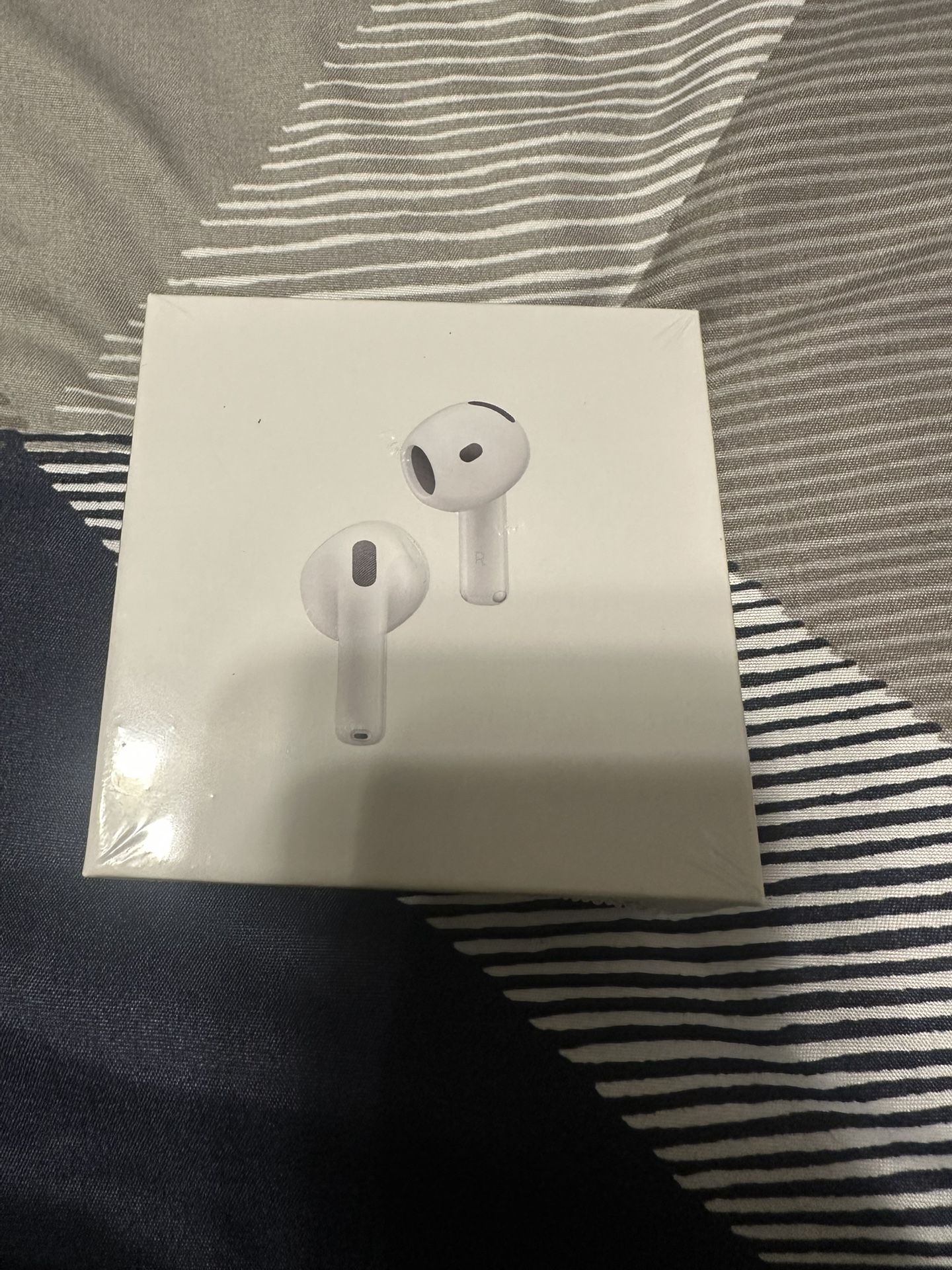 AirPods 4 ANC