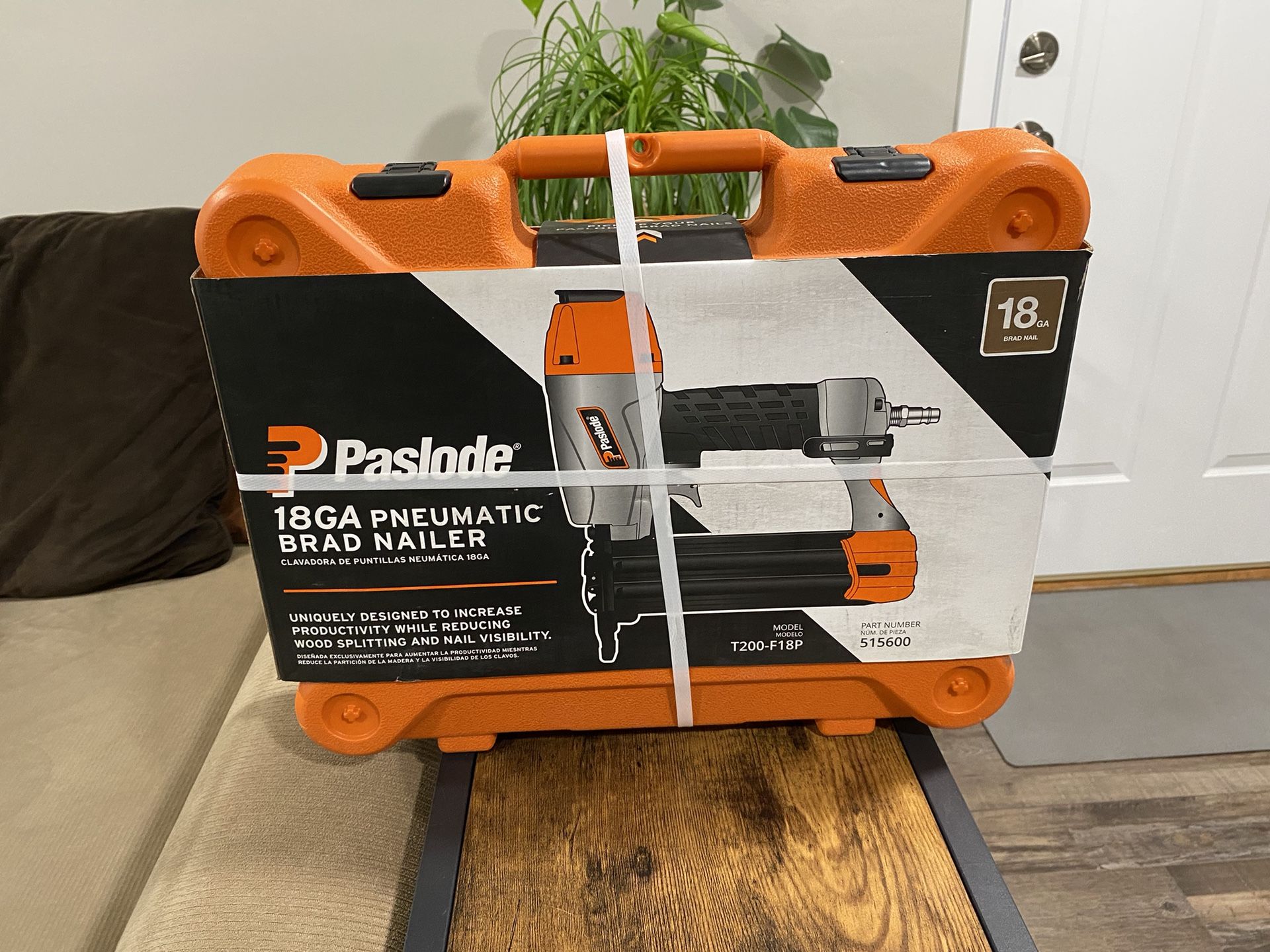 Paslode 18G Pneumatic Brad Nailer