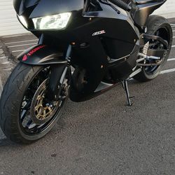 2019 Honda CBR 600rr  5k Miles Clean 1owner  Oregon Title In Hand 