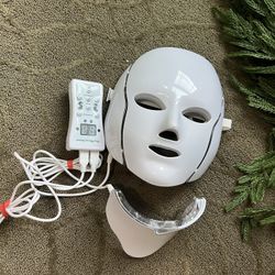 LED Light Therapy Mask