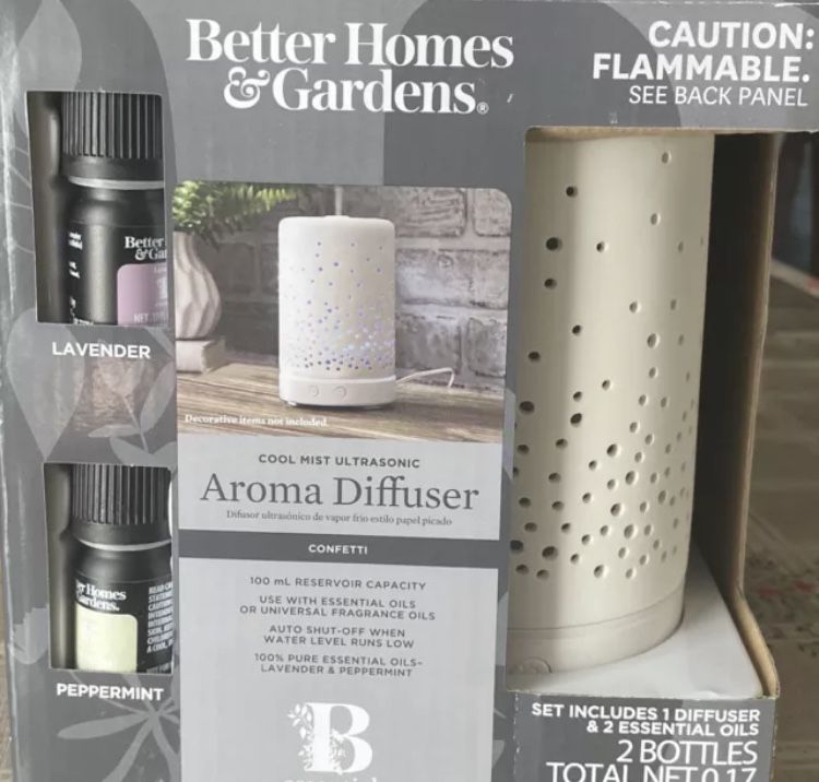 NEW Better Homes COOL MIST AROMA DIFFUSER + 2 ESSENTIAL OILS LAVENDER PEPPERMINT