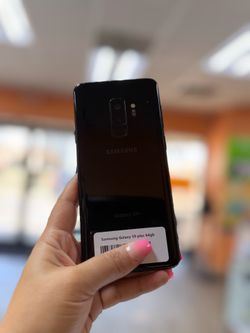 Samsung Galaxy S9 plus 64 Gb Unlocked and clean imei
