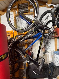 Kestrel Talon, a versatile carbon fiber bike 1500$