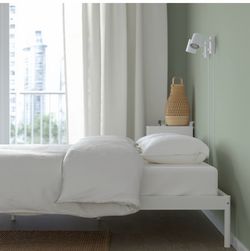 King metal bed frame