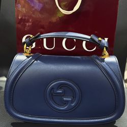 Gucci Blondie medium top handle bag