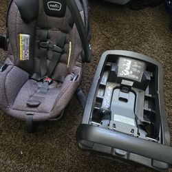 Evenflo INFANT Carseat AND Base