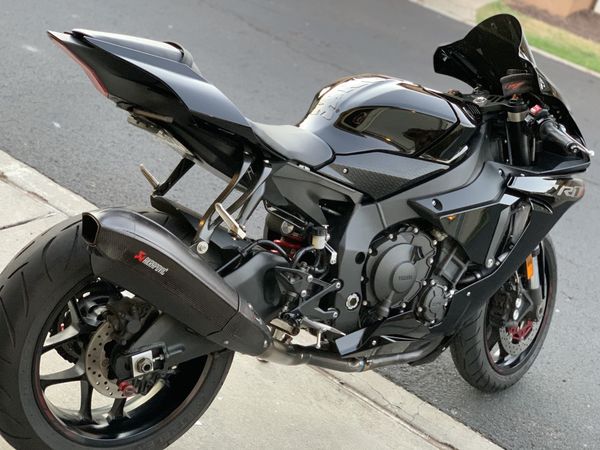 Clean 2018 yamaha r1