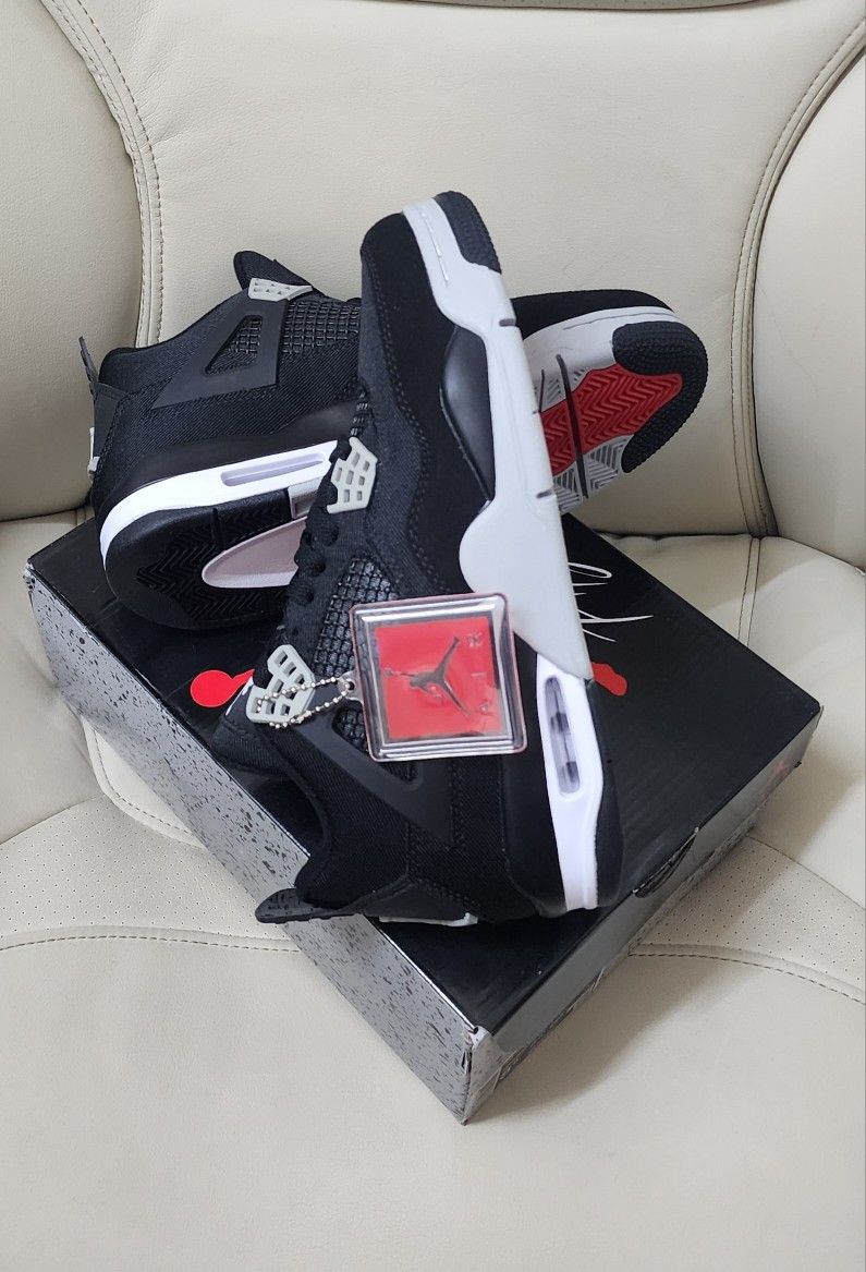 Jordan 4 Retro