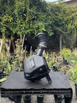 Colorado Air Filter Box 2008 (3.7) 