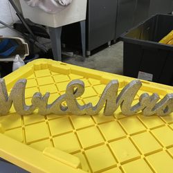 Glitter Mr And Mrs Sign