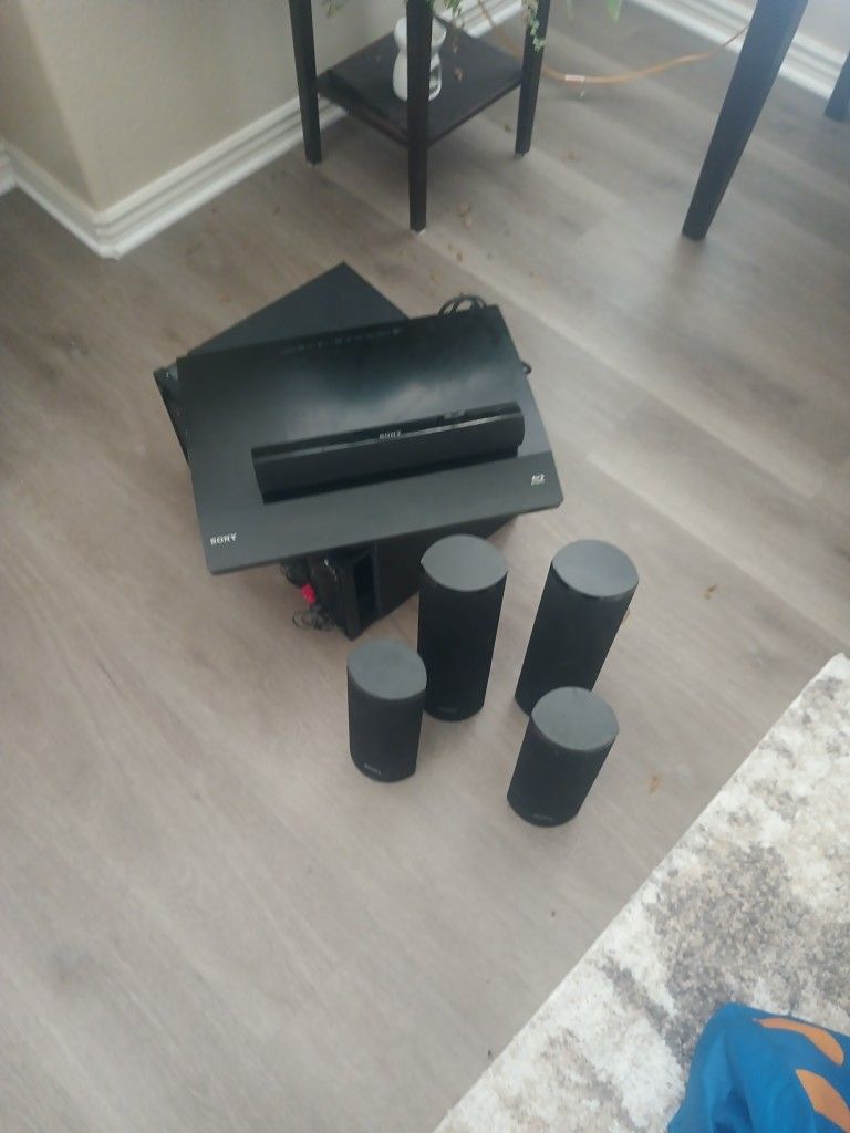 Sony Blu-ray Disc Surrounds System