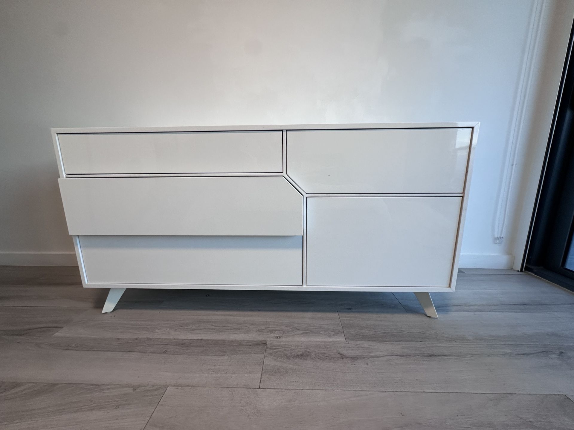Modern White Dresser / Sideboard – 5’ Wide, Sleek Design