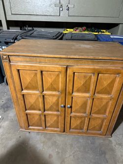 Mahogany entertainment stand