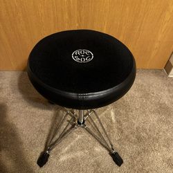 Roc N Soc Spiral Throne - Black