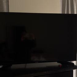 40” Samsung Black Tv