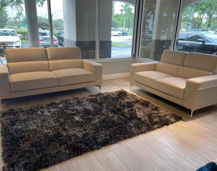 Sofa Set °// Financing Available