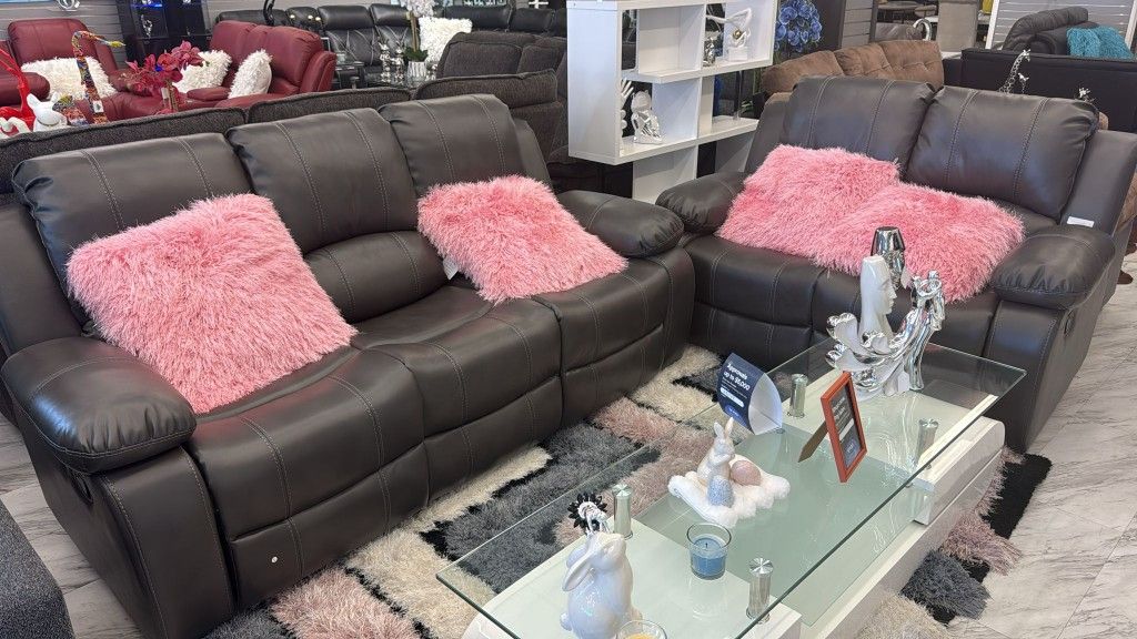 I Sell Sofá And Loveseat $1450