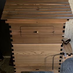 Flow Hive 2+ 7 Frame With Stand 