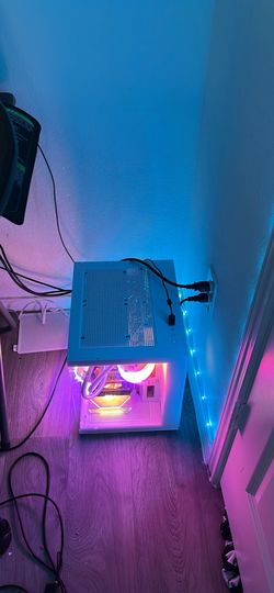 CUSTOM BUILT PC