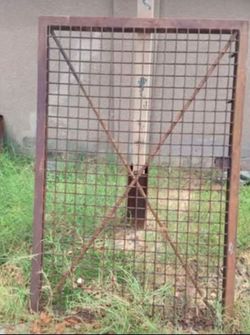 Custom metal gate