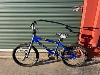 Teen’s bicycle